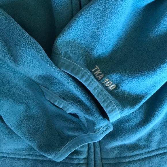 The North Face Fleece TKA 100 Hoodie - Picture 7 of 9